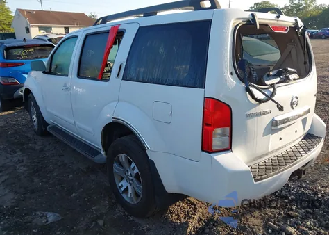 2010 Nissan Pathfinder Se from USA, damaged, VIN 5N1AR1NB7AC619426